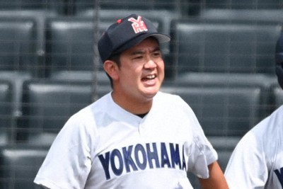 横浜高校野球部村田浩明監督の画像